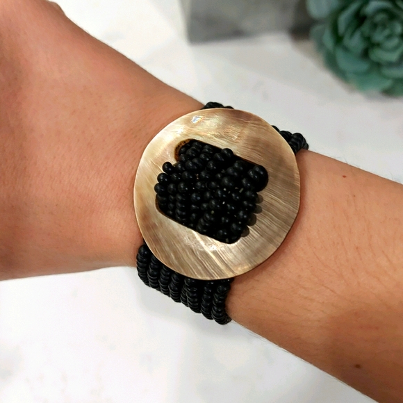 Black Beaded Bracelet - Picture 4 of 4